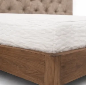 Vera Bed view 4